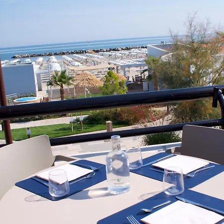 Palazzo Caveja 3* Ρίμινι