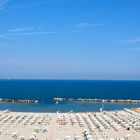 Palazzo Caveja 3* Rímini